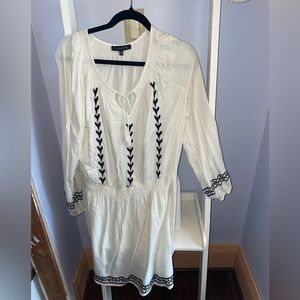 DYNAMITE embroidered dress